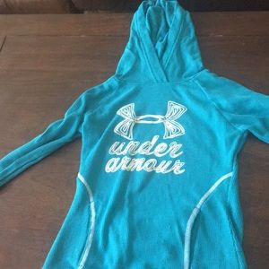 Girls under armor hoodie shirt size youth small.